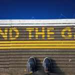 Mind the gap Bild